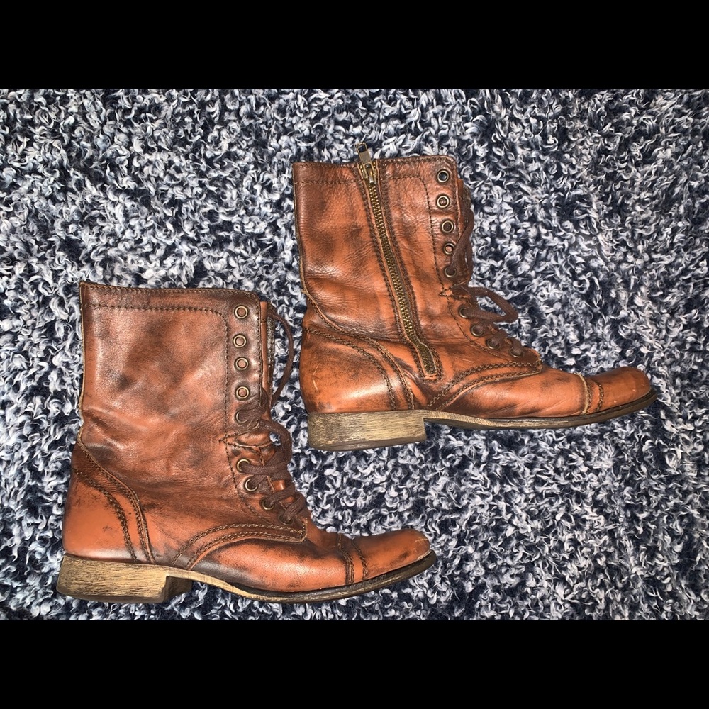 Steve Madden Lace-up boots size 7